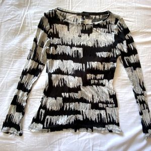 BCBG MaxAzria long sleeve print shirt.